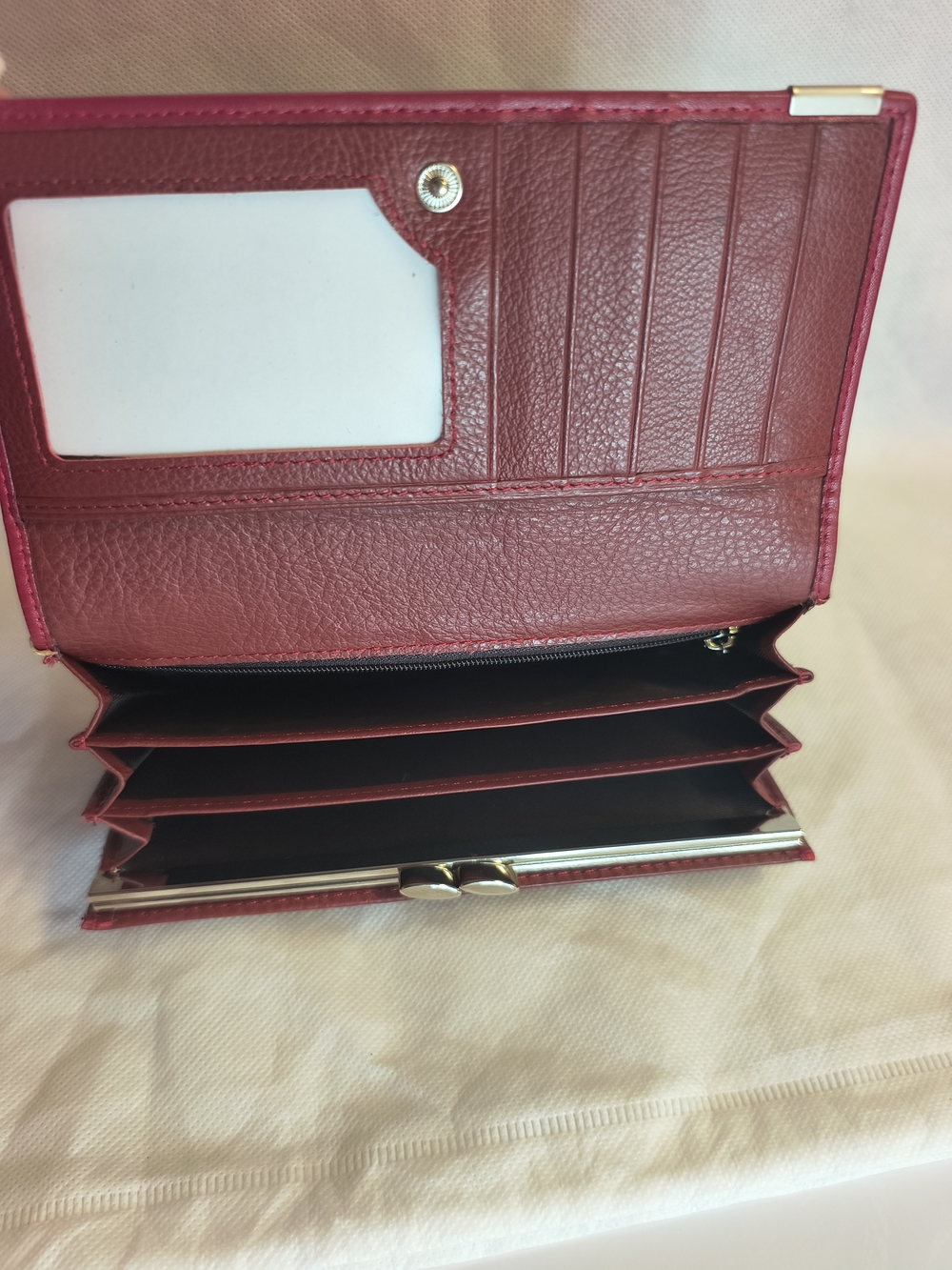 Red Wallet Croc Embossed - Picture 4 of 8